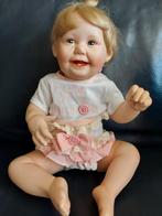 Unieke porseleinen pop van kunstenares Asthon  Drake, Verzamelen, Poppen, Ophalen of Verzenden, Zo goed als nieuw, Pop