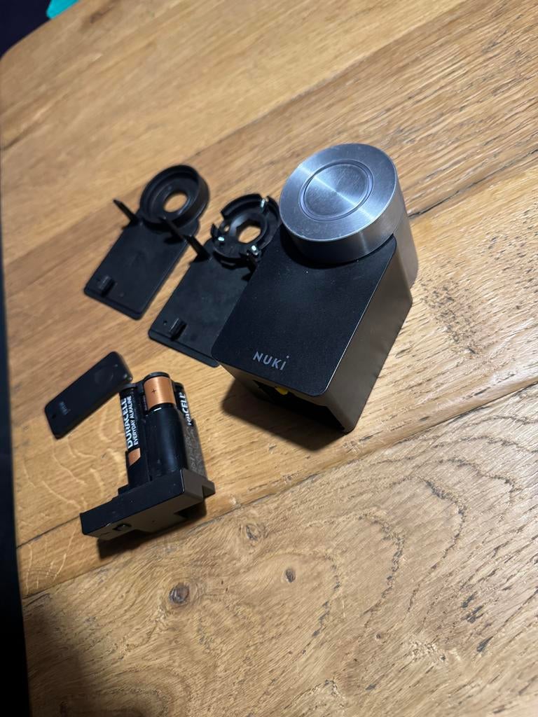 Nuki 3 pro slim deurslot + afstandsbediening, Ophalen, Zo goed als nieuw