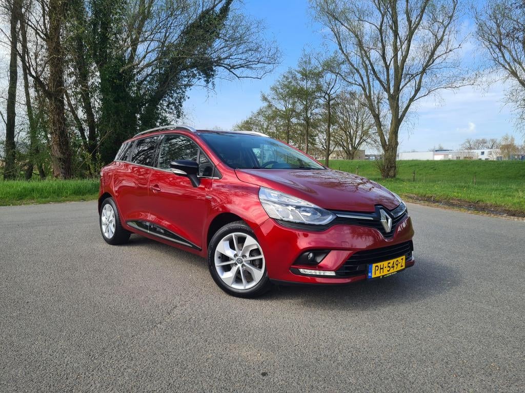 Renault Clio 0.9 TCE 90 Estate 2017 Rood Navi Cruise Airco, Voorwielaandrijving, 898 cc, 580 kg, 49 €/maand