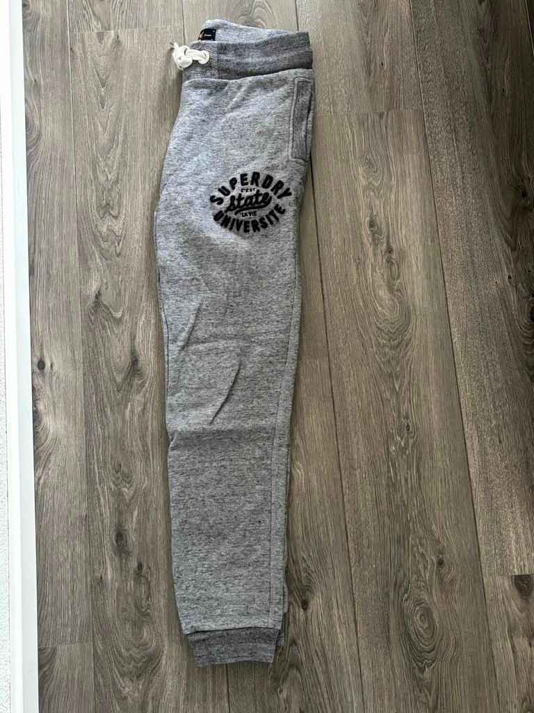 Superdry Joggingbroek Grijs Maat S, Ophalen of Verzenden, Zo goed als nieuw, Grijs