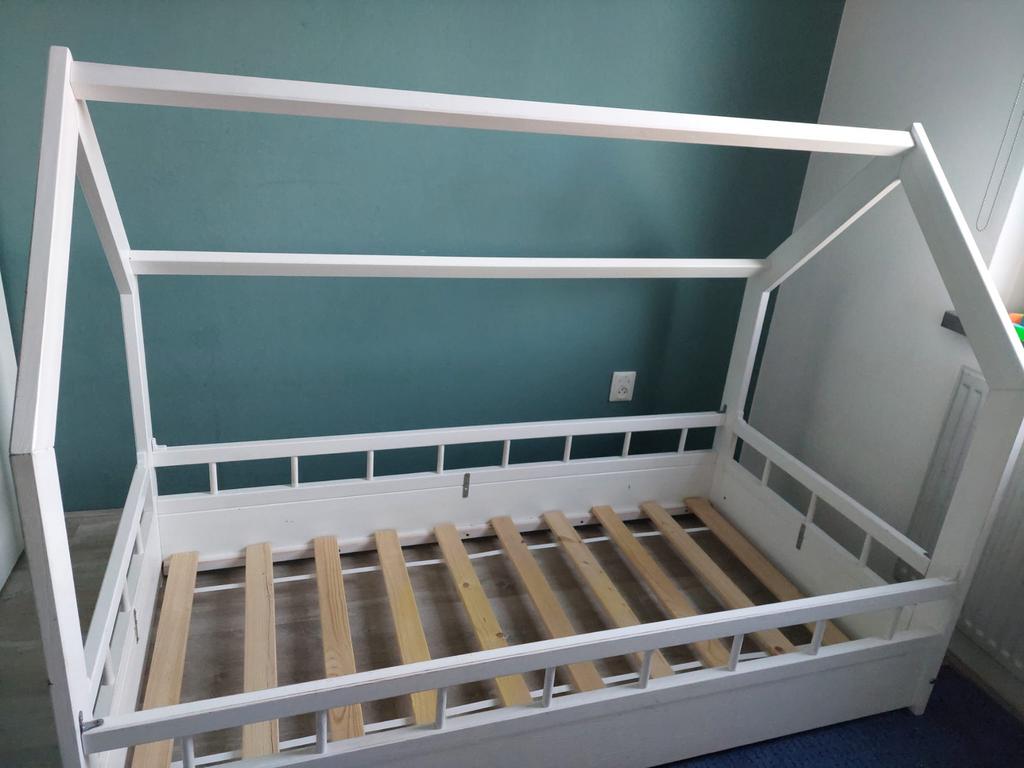 Kinderbed / Huisbed (wit) met valbescherming 80x160, Ophalen, Gebruikt, 70 tot 85 cm, Lattenbodem