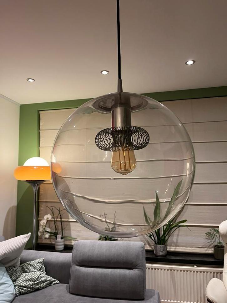 Vintage glazen globe hanglamp Peill & Putzler bol, Huis en Inrichting, Lampen | Hanglampen, Gebruikt, 75 cm of meer, Glas, Ophalen