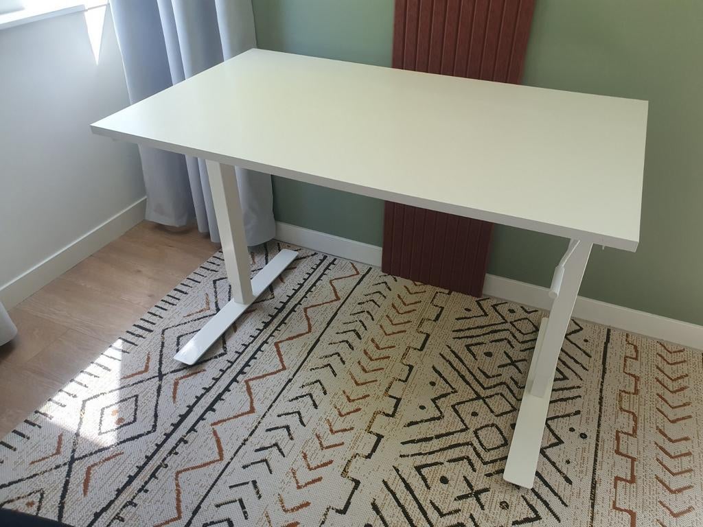 Complete werkset, sta zit bureau IKEA, bureau stoel, scherm, Ophalen