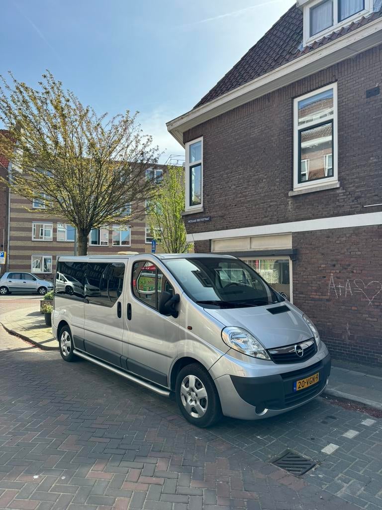 Opel Vivaro Rolstoelbus 2.0 Cdti 84KW E4 2.9T L2h1 2007, Auto's, Bestelauto's, Voorwielaandrijving, 1995 cc, 4 cilinders, Origineel Nederlands