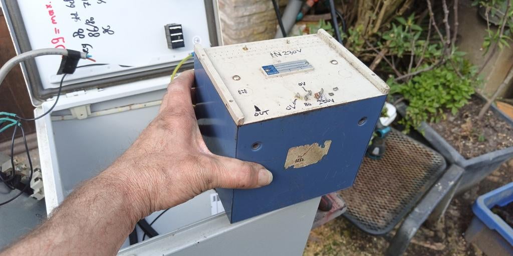 Philips scheidingstransformator 1:1 of 2 x 110V, Hobby en Vrije tijd, Elektronica-componenten, Ophalen of Verzenden, Gebruikt