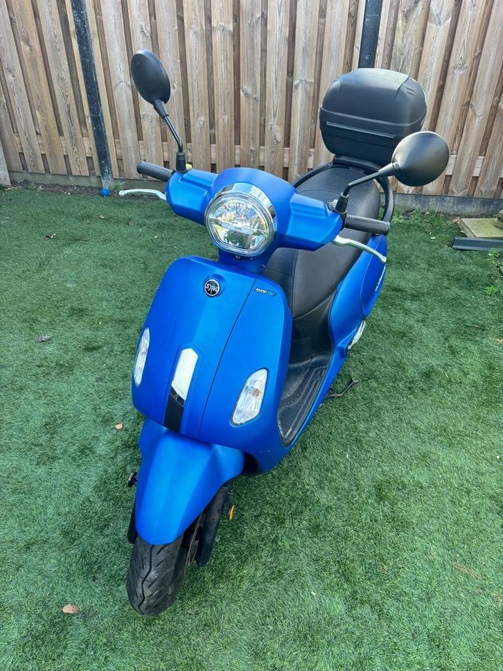 Sym Fiddle IV Mat blauw - Zo goed als nieuw, Fietsen en Brommers, Brommeronderdelen | Scooters, Zo goed als nieuw, SYM, Overige typen
