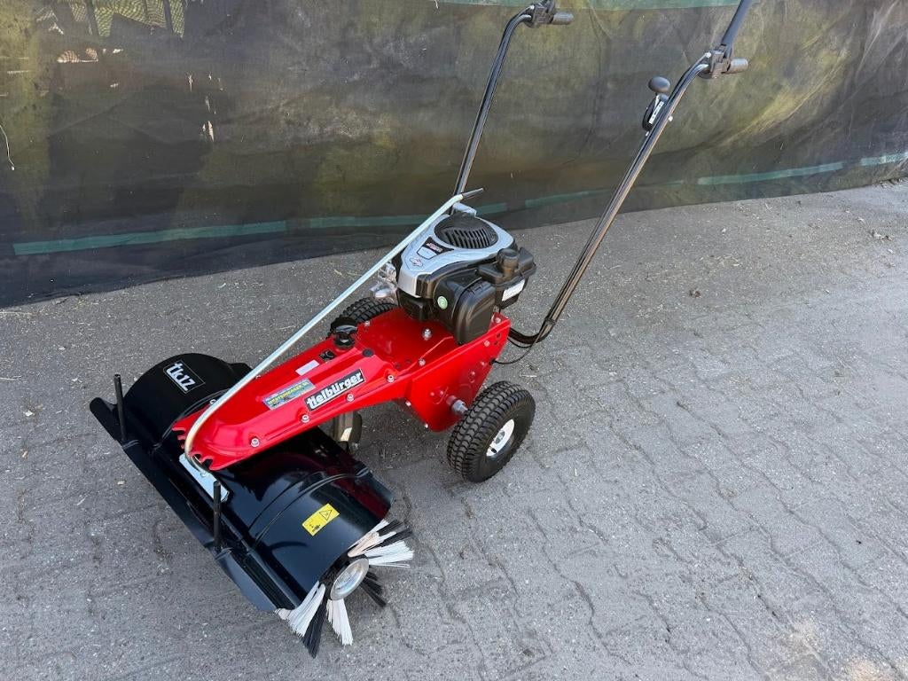 VEEGMACHINE TIELBURGER  TK 17  BRIGGS EN STRATTON MOTOR DEMO, Tuin en Terras, Veegmachines, Zo goed als nieuw, Ophalen