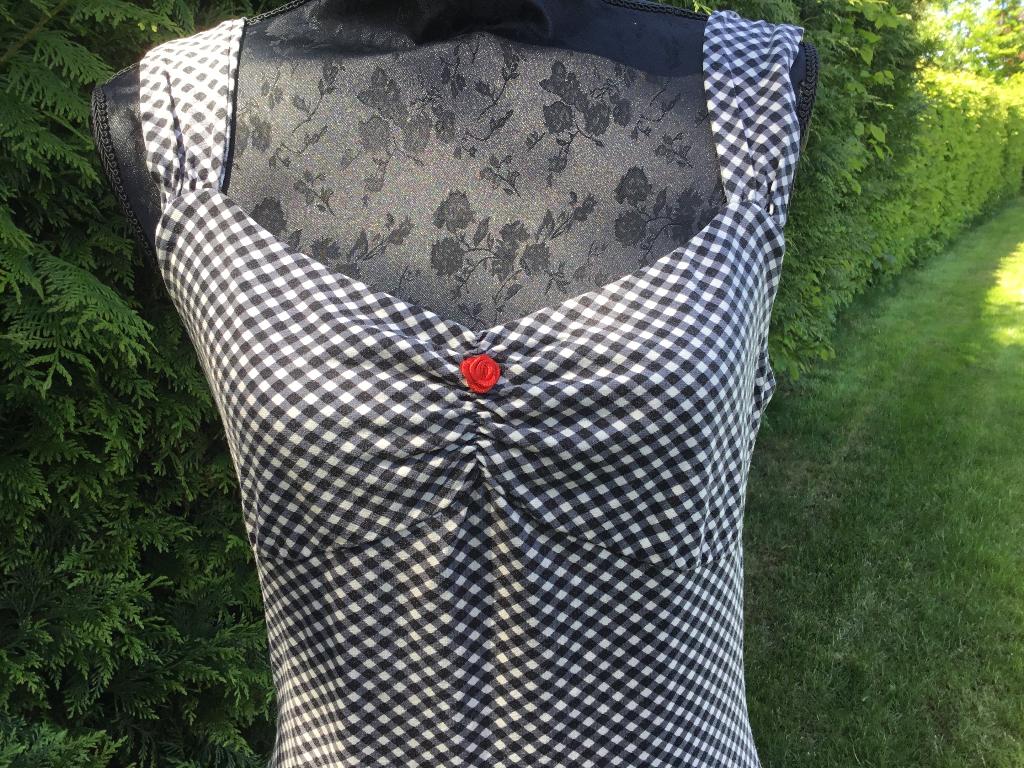 King louie maat m jurk, Kleding | Dames, Jurken, Maat 38/40 (M), Verzenden, Zwart, Zo goed als nieuw