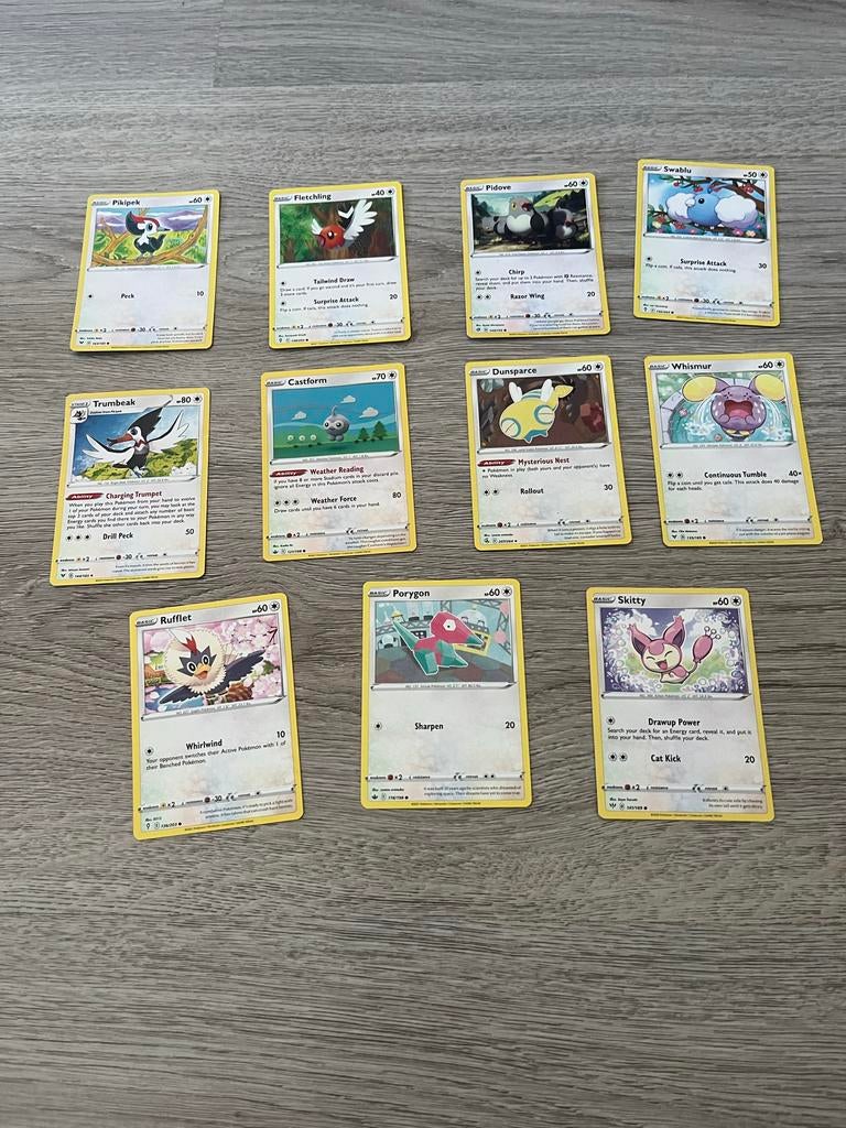 Pokémon Kaarten Set - 10 Diverse Kaarten, Ophalen of Verzenden, Zo goed als nieuw, Meerdere kaarten