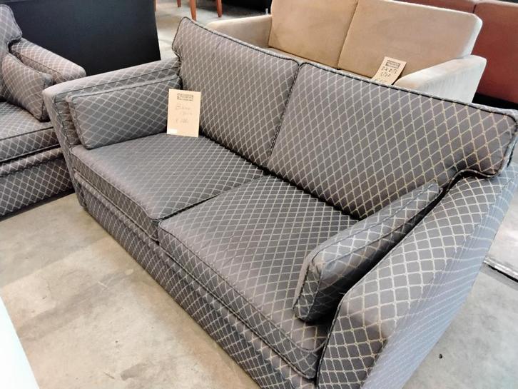 Bankstel (2 banken) voor 175=. Second Life meubelen Wolvega, Huis en Inrichting, Banken | Bankstellen, Gebruikt, Rechte bank, 75 tot 100 cm