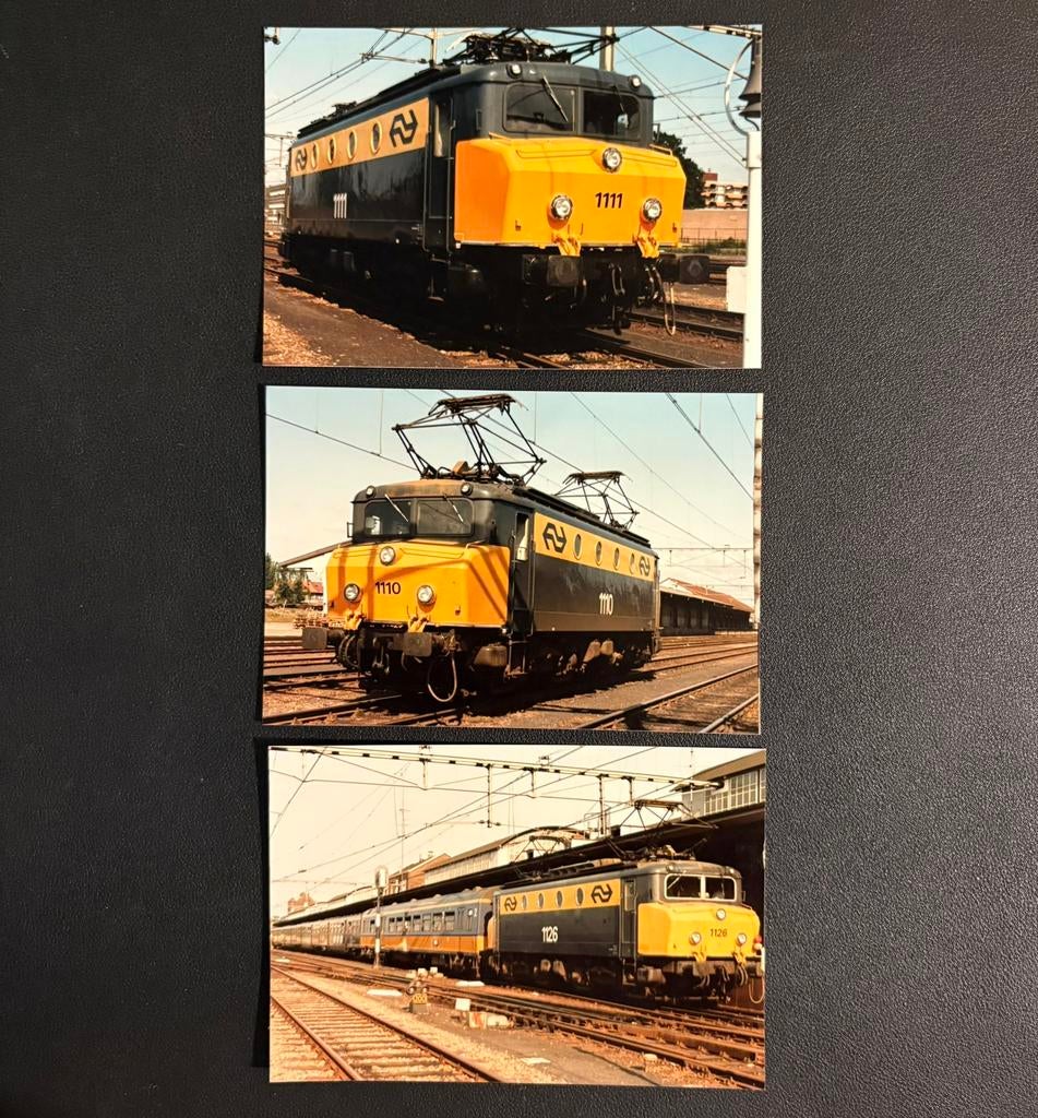 3 originele foto’s locomotieven NS-1100 te Amersfoort (1984), Verzamelen, Ophalen of Verzenden, Gebruikt, Trein