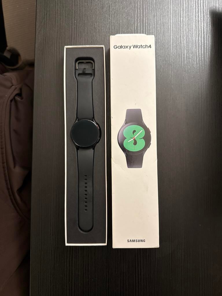 Samsung Galaxy Watch 4, Ophalen of Verzenden, Gebruikt, Zwart, Android