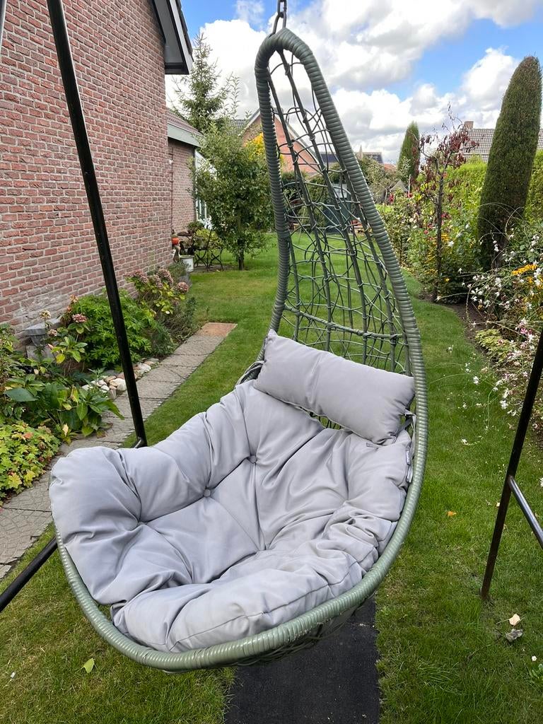Hangschommelstoel, Tuin en Terras, Ophalen, Zo goed als nieuw, Buiten