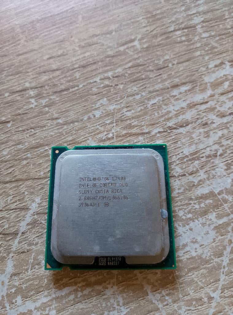 Intel Core 2 Duo E7400, Computers en Software, Processors, Gebruikt, Socket 775, 2 tot 3 Ghz, Ophalen of Verzenden