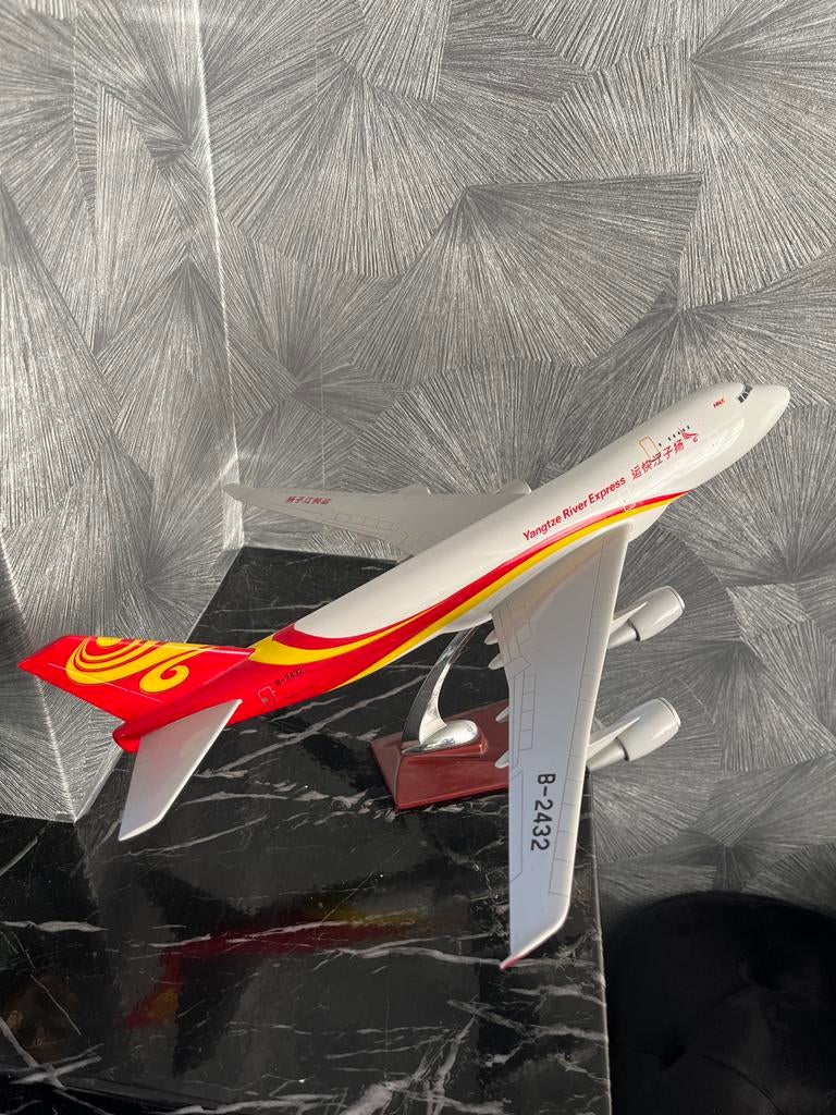 Boeing 747-400F Yangtze River Express schaalmodel, Ophalen, Zo goed als nieuw