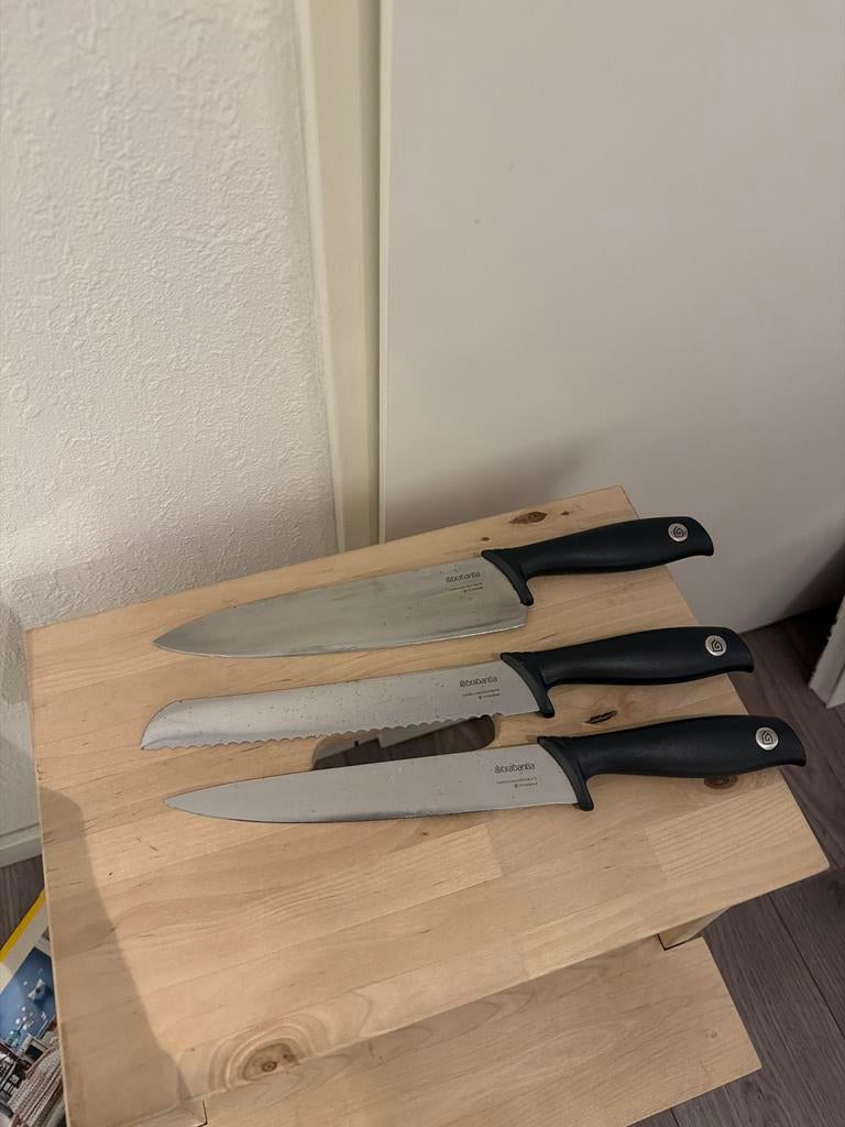 Brabantia keukenmessen 3 stuks, Ophalen of Verzenden, Zo goed als nieuw, Rvs of Chroom, Vaatwasserbestendig