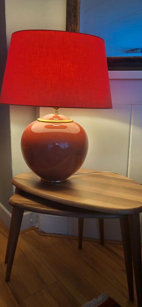 Vintage Kostka tafellamp met rode kap, Antiek en Kunst, Antiek | Lampen, Ophalen of Verzenden