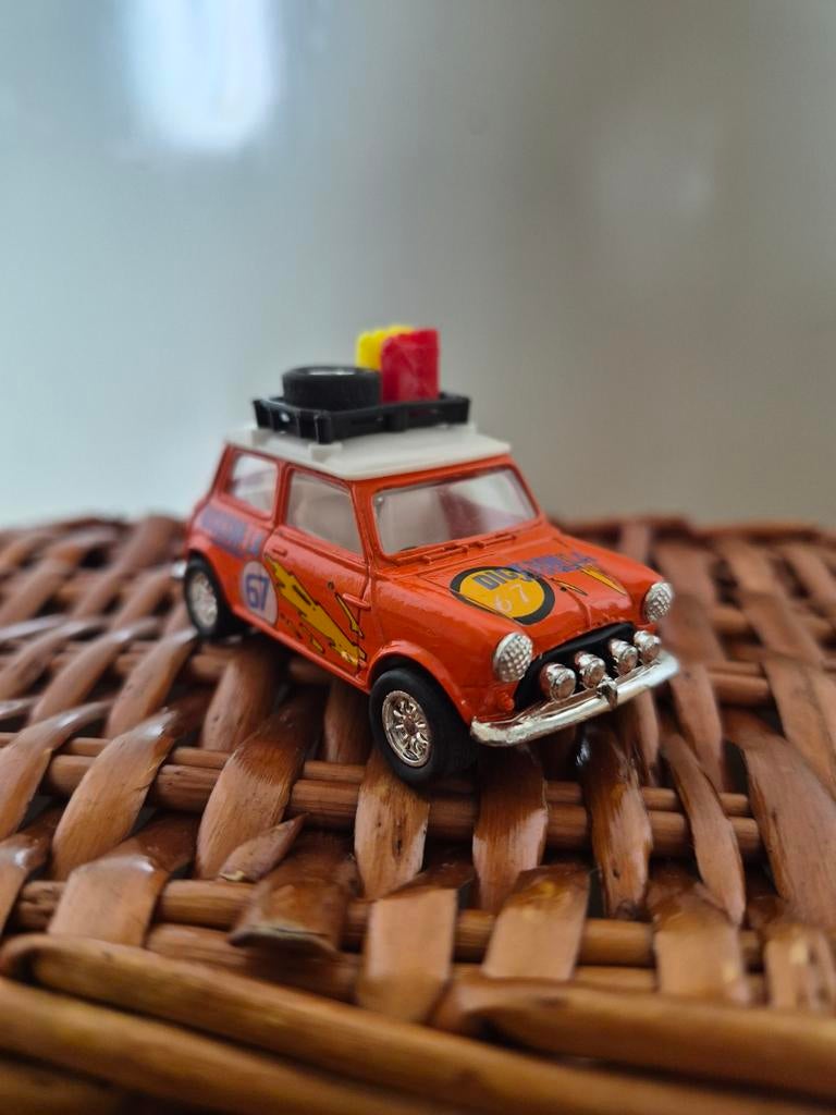 Mini Cooper Rally Modelauto - Oranje met Dakrek, Ophalen of Verzenden, Zo goed als nieuw, Auto, Overige merken