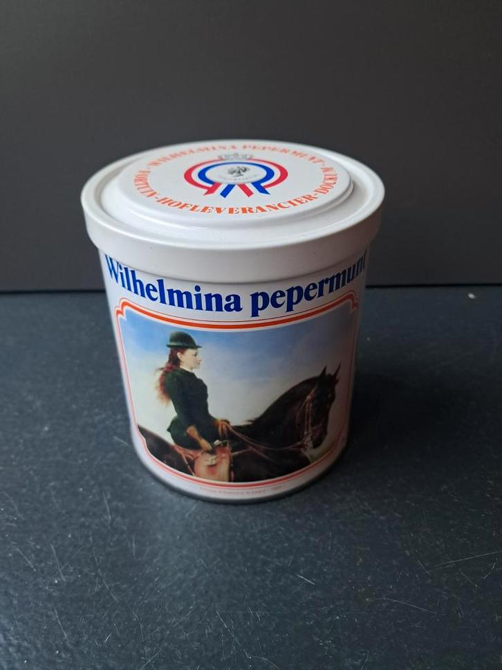 Vintage blik Wilhelmina pepermunt, Verzamelen, Blikken, Gebruikt, Overige, Overige merken, Ophalen of Verzenden
