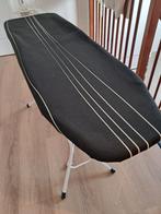 Gratis af te halen: Strijkplank merk Leifheit, Witgoed en Apparatuur, Strijkijzers en Strijkplanken, Ophalen of Verzenden, Gebruikt