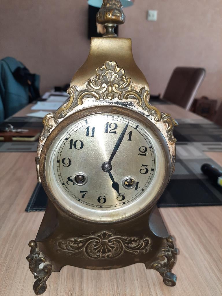 Antieke schouwklok, Ophalen