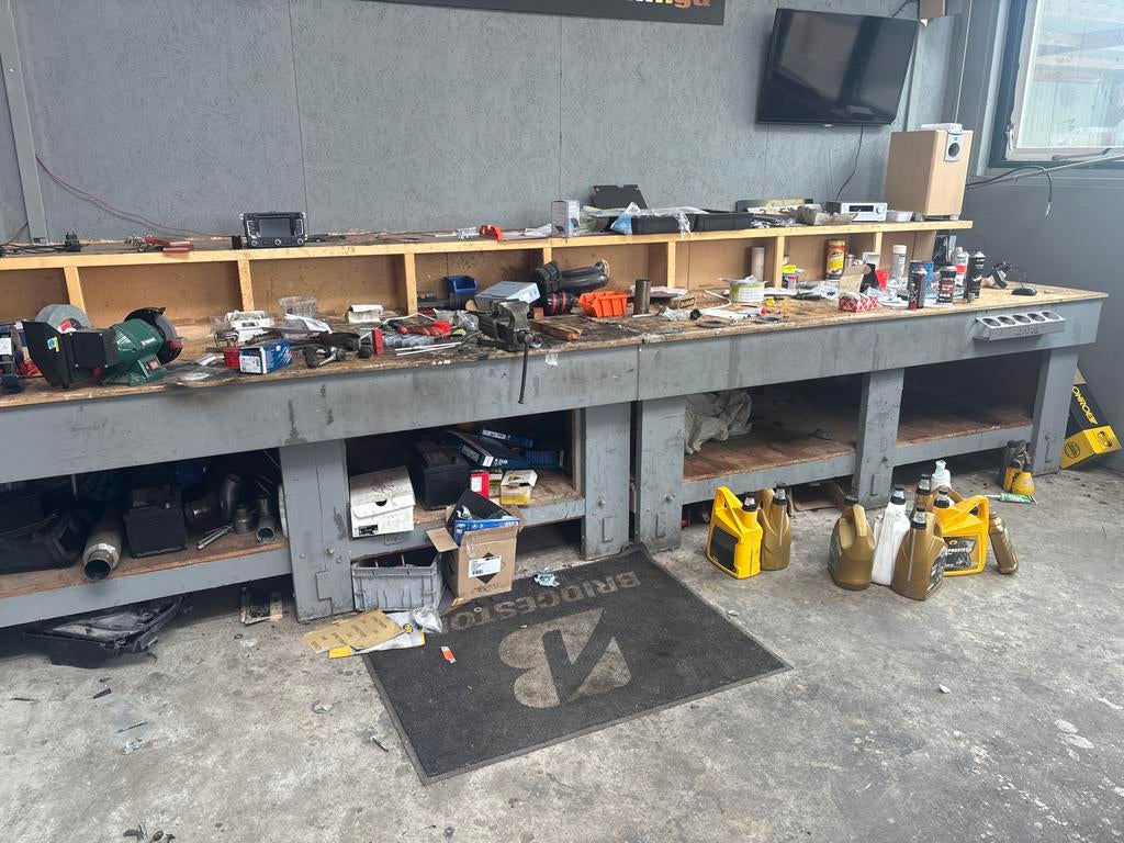 Gratis werkbank !!!! Kwaliteit hout, Doe-het-zelf en Verbouw, Werkbanken, Gebruikt, 170 cm of meer, Ophalen of Verzenden