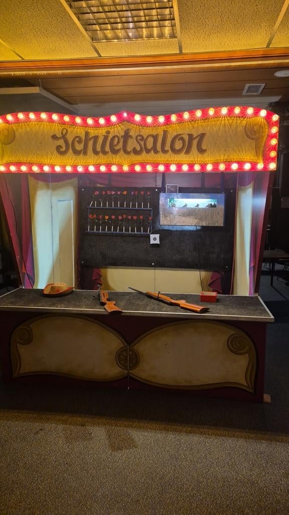 Schietsalon Kermisattractie - huren, Hobby en Vrije tijd, Feestartikelen | Verhuur, Ophalen of Verzenden, Gebruikt