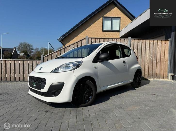 Peugeot 107 1.0 Black & Silver, Auto's, Peugeot, Bedrijf, Te koop, ABS, Airbags, Alarm, Bluetooth, Electronic Stability Program (ESP)