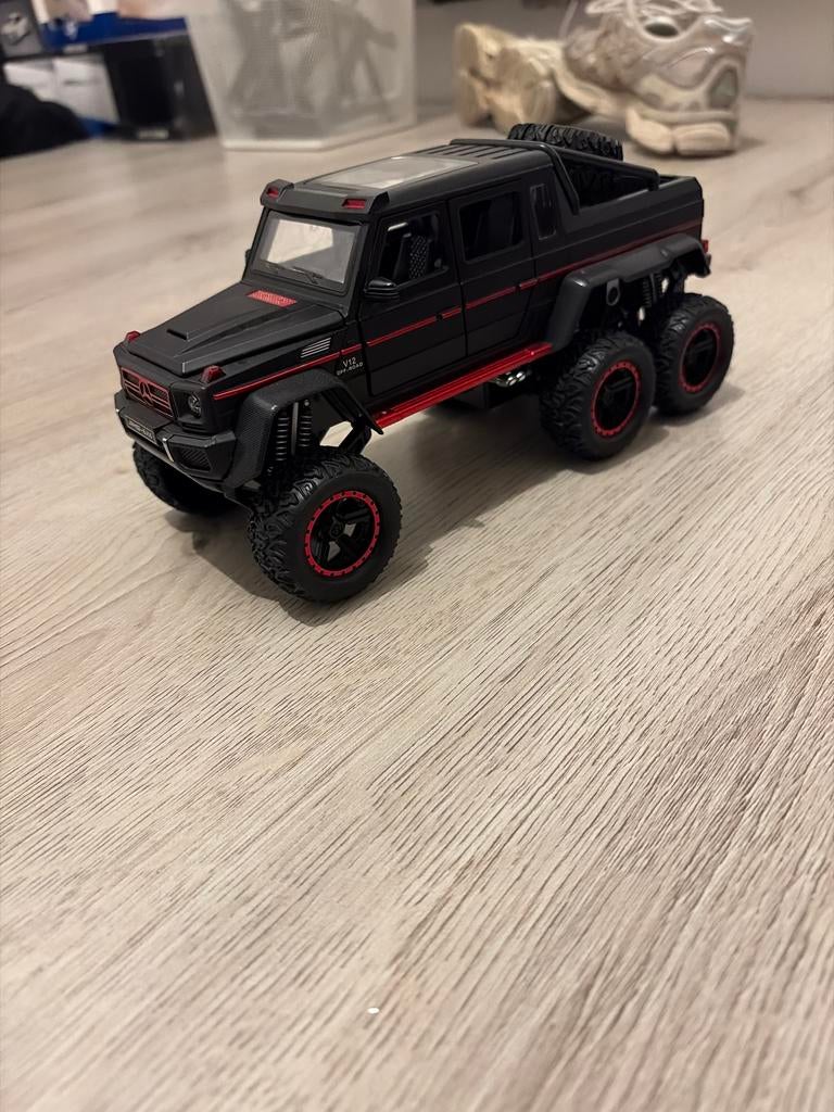 Mercedes-Benz G63 AMG 6x6 Modelauto Zwart, Auto, 1:32 tot 1:50, Zo goed als nieuw, Ophalen