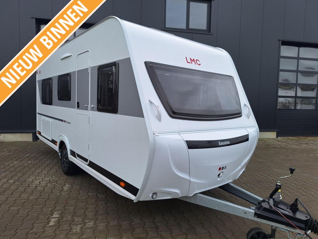 LMC Sassino 460 E - Mover 2023 900kg leeg - TopStaat, Caravans en Kamperen, Caravans, Particulier, 5 tot 6 meter, LMC en Münsterland