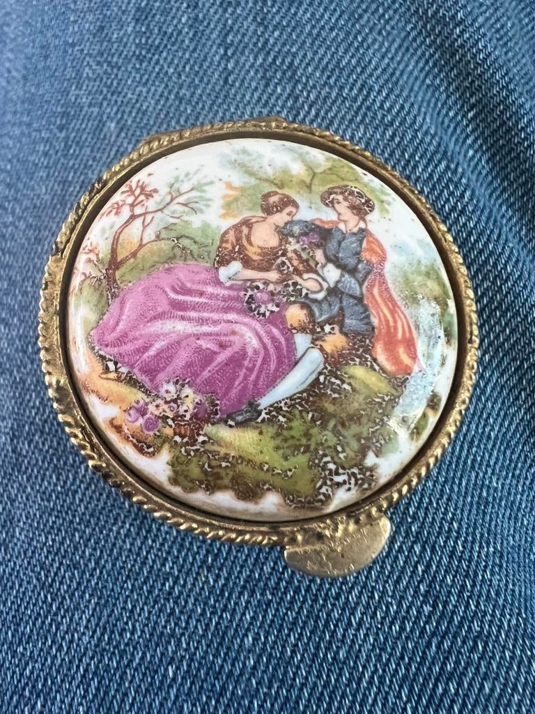 Mooi Pillendoosje, Ophalen of Verzenden