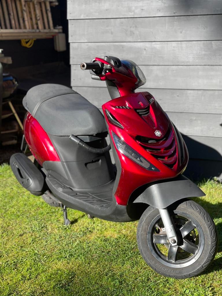 Piaggio zip 2020 brom, Ophalen, Zo goed als nieuw, Benzine, Zip