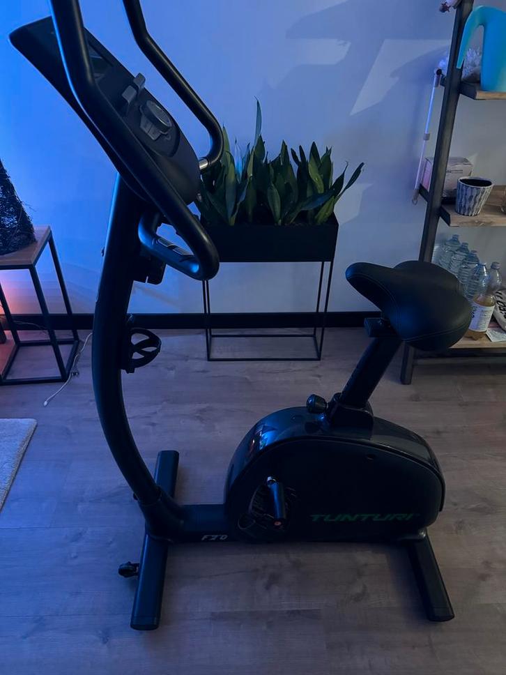 Tunturi F20 Hometrainer - Perfect voor thuis!, Sport en Fitness, Fitnessapparatuur, Gebruikt, Hometrainer, Benen, Metaal, Ophalen