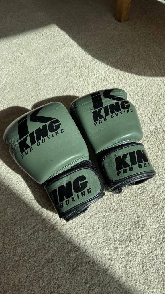 Boxing gloves King Pro Boxing, 12oz, Sport en Fitness, Ophalen of Verzenden, Zo goed als nieuw, Bokshandschoenen