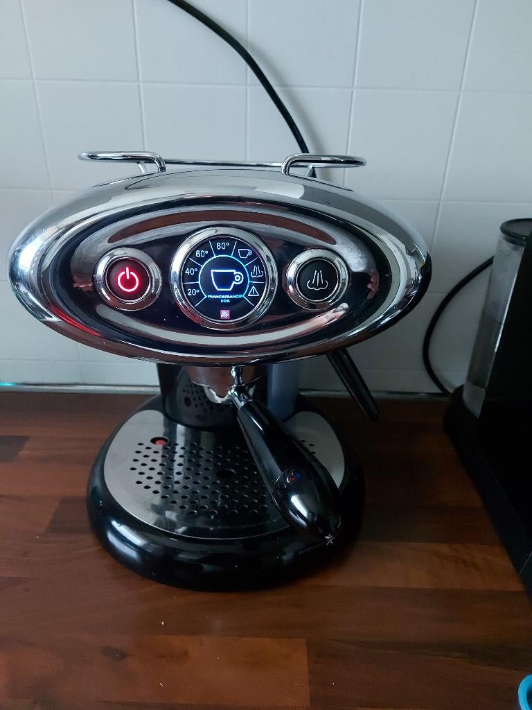 illy Francis Iperespresso - Koffiecupmachine - zwart, Witgoed en Apparatuur, Koffiezetapparaten, Gebruikt, Espresso apparaat, Ophalen of Verzenden