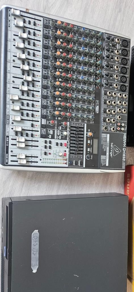 Te koop behringer xenyx qx1832 mengpaneel, Muziek en Instrumenten, Mengpanelen, Ophalen, Gebruikt, 20 kanalen of meer, Microfooningang