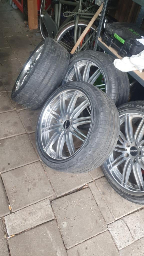 Monaco velgen met banden 5x112, Ophalen