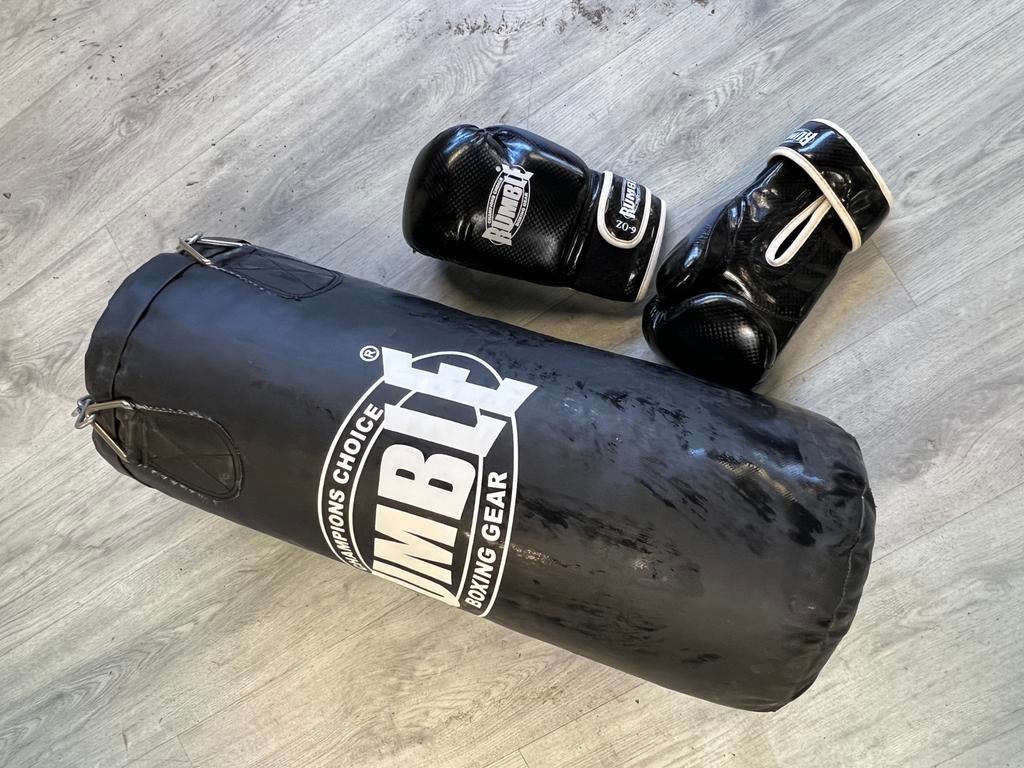 Boksbal met bokshandschoenen, Sport en Fitness, Ophalen, Zo goed als nieuw, Boksbal