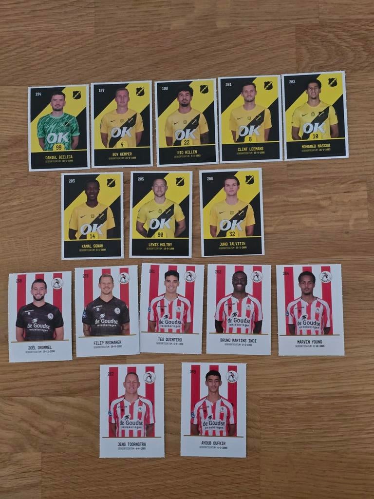 122 voetbalplaatjes van de Plus +XXL Sticker, Albert Heijn, Ophalen