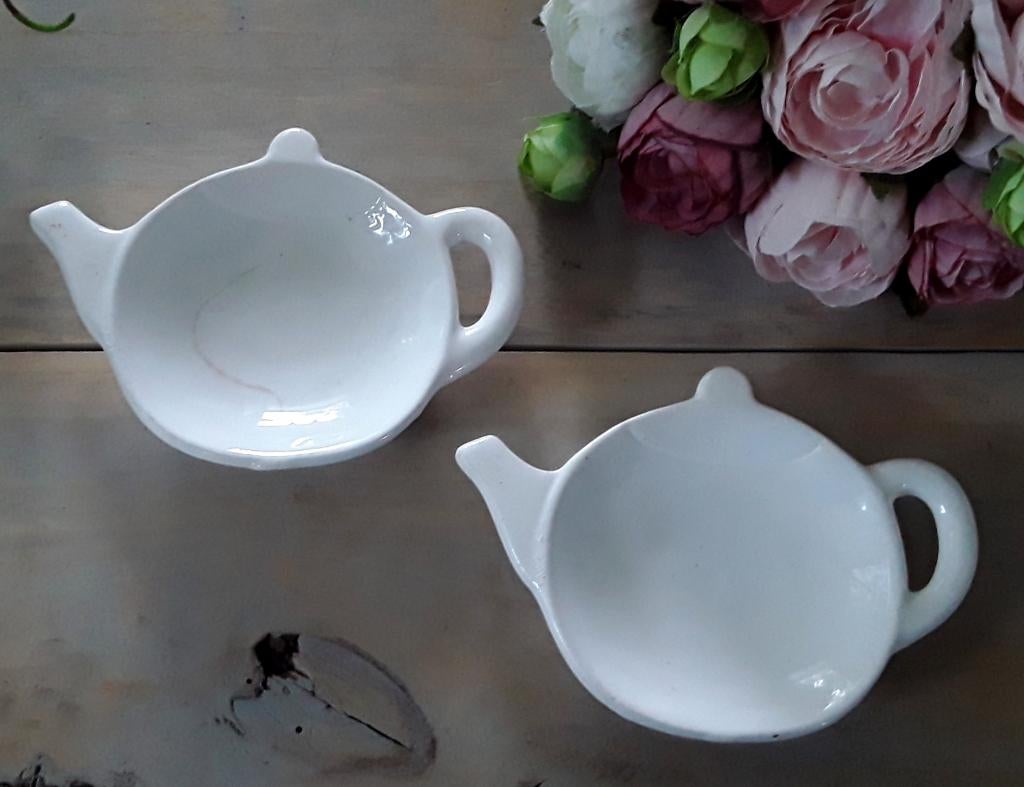 Thee tipje - thee tip - theetipje - schaaltje voor theezakje, Gebruikt, Keramiek, Overige typen, Ophalen of Verzenden