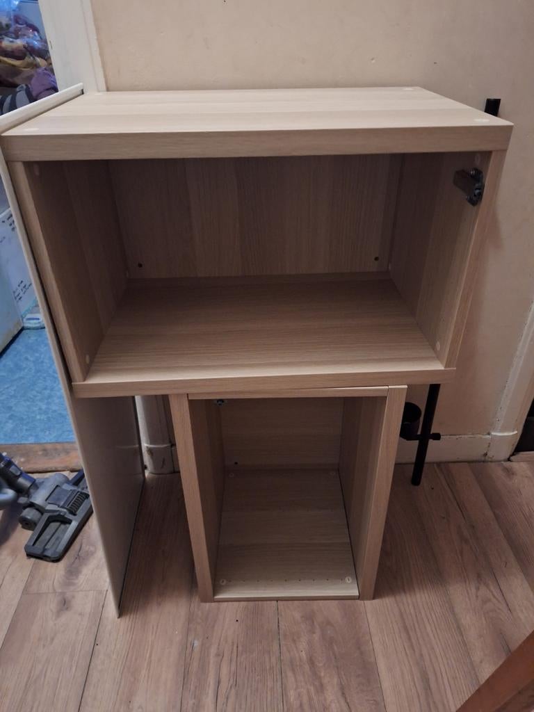 2 besta kastjes in zeer nette staat, Ophalen, Zo goed als nieuw, 70 tot 120 cm