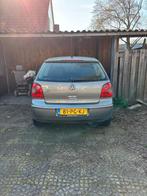 Volkswagen Polo 1.4 55KW 2004 Grijs, Voorwielaandrijving, Stof, 4 cilinders, Elektrische ramen