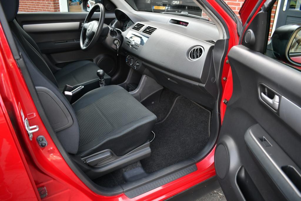 Suzuki Swift 1.3 Bandit | 1e Eigenaar | Orig-NL | Dealeronde, Stof, 965 kg, 400 kg, Swift
