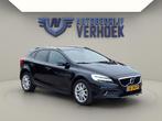 Volvo V40 Cross Country 1.5 T3 Luxury Panodak - Trekhaak - N, 12 maanden, Euro 6, 4 cilinders, Zwart