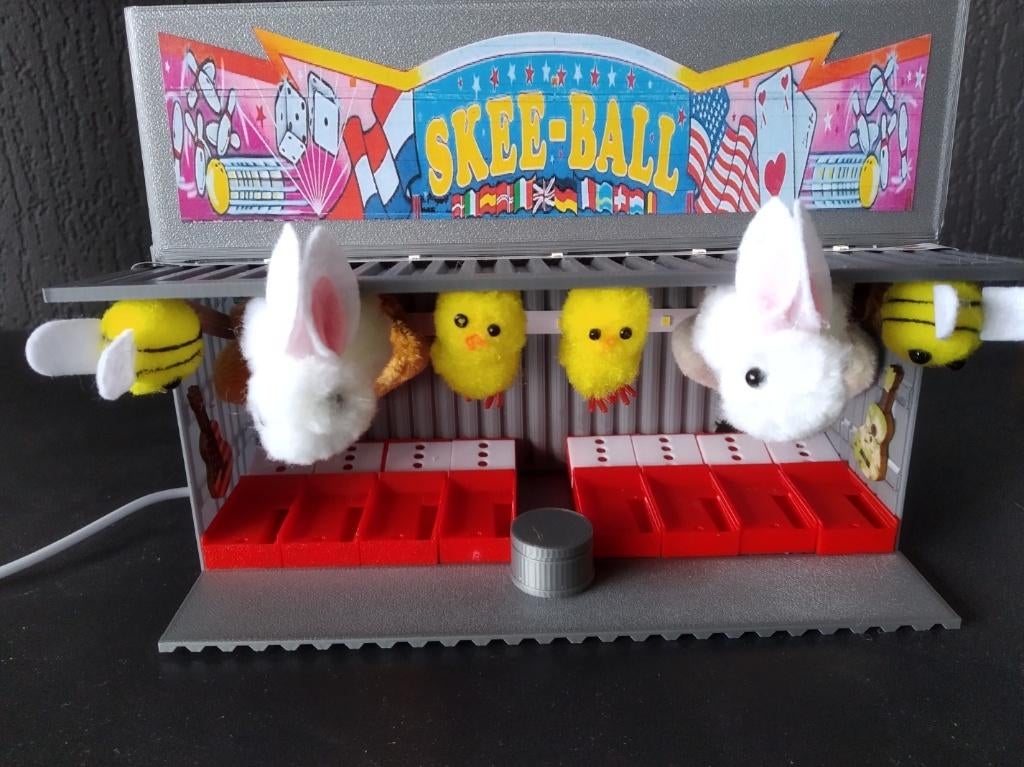 miniatuur KERMIS attractie SKEE-BALL met verlichting, Ophalen of Verzenden, Nieuw, 1:32 tot 1:50