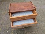 Vintage houten (nachtkastje) ladekastje met 2 laden, Huis en Inrichting, Kasten | Ladekasten, Ophalen, Minder dan 50 cm, Gebruikt