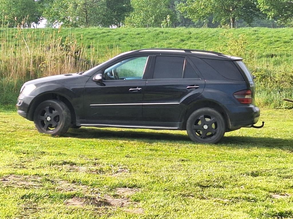 Mercedes Benz ML 280 CDI 4Matic Grijs kenteken, Auto's, Automaat, Zwart, 190 pk, Zwart