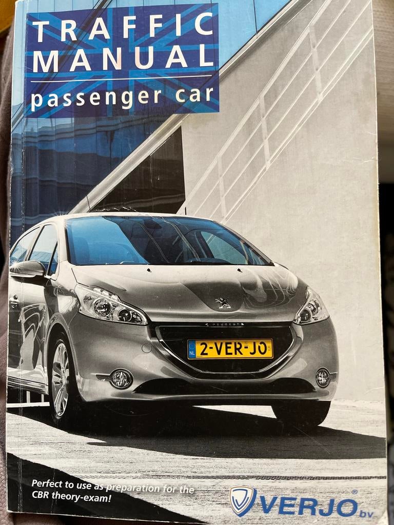 CBR theorie-examen Traffic Manual personenauto, Ophalen of Verzenden, Gelezen, Algemeen