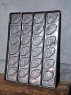 Oude antiek brocante metalen chocolademal chocolade mal, Ophalen of Verzenden