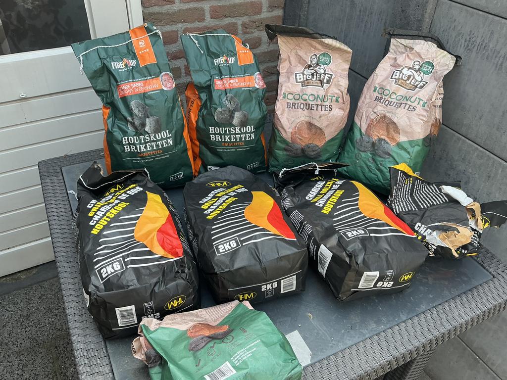 Houtskool bieden, Tuin en Terras, Houtskoolbarbecues, Ophalen of Verzenden, Nieuw